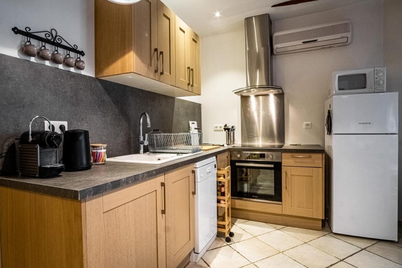 Appartement Au Coeur De L'Isle Sur La Sorgue מראה חיצוני תמונה