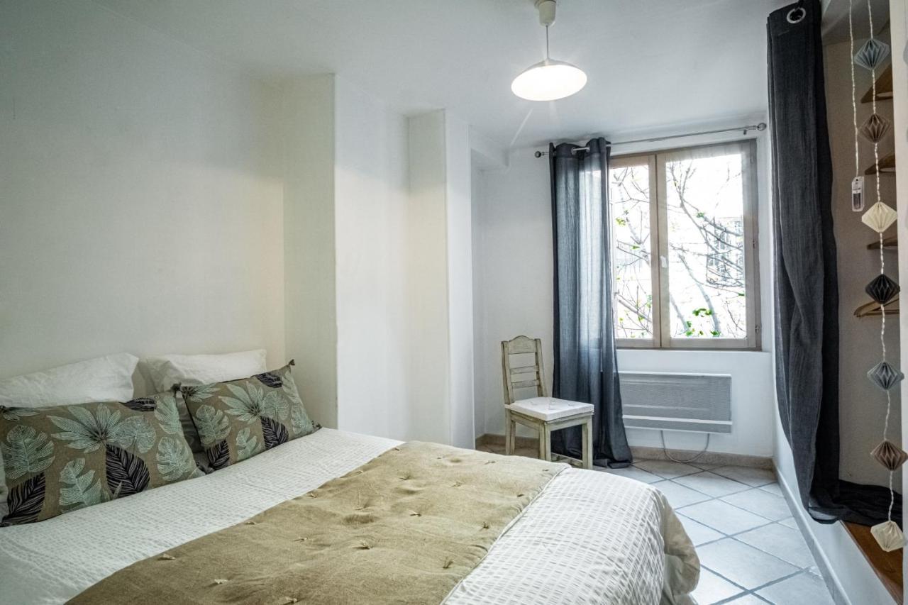 Appartement Au Coeur De L'Isle Sur La Sorgue מראה חיצוני תמונה