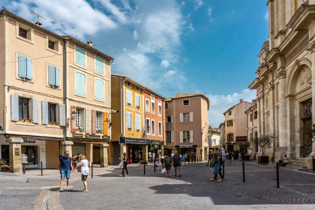 Appartement Au Coeur De L'Isle Sur La Sorgue מראה חיצוני תמונה